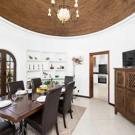 Cristina 15 * Albufeira